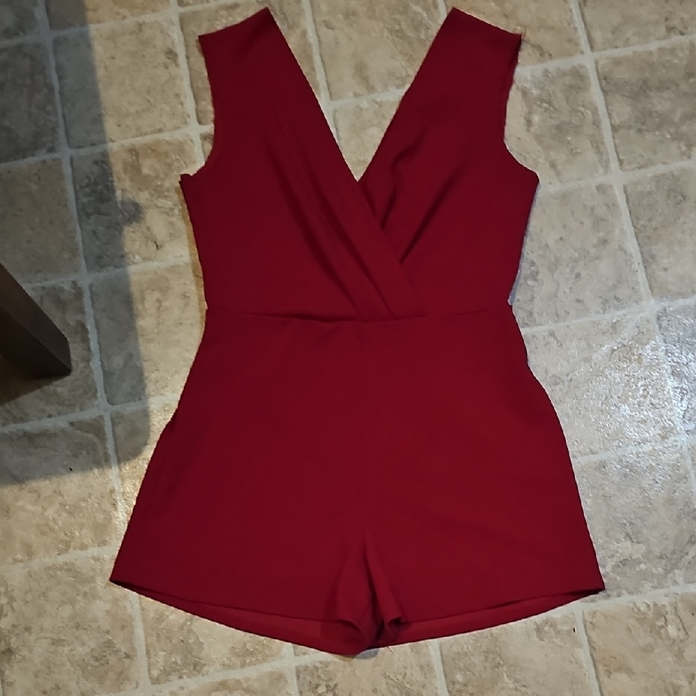Windsor Dark Red Romper Size Large